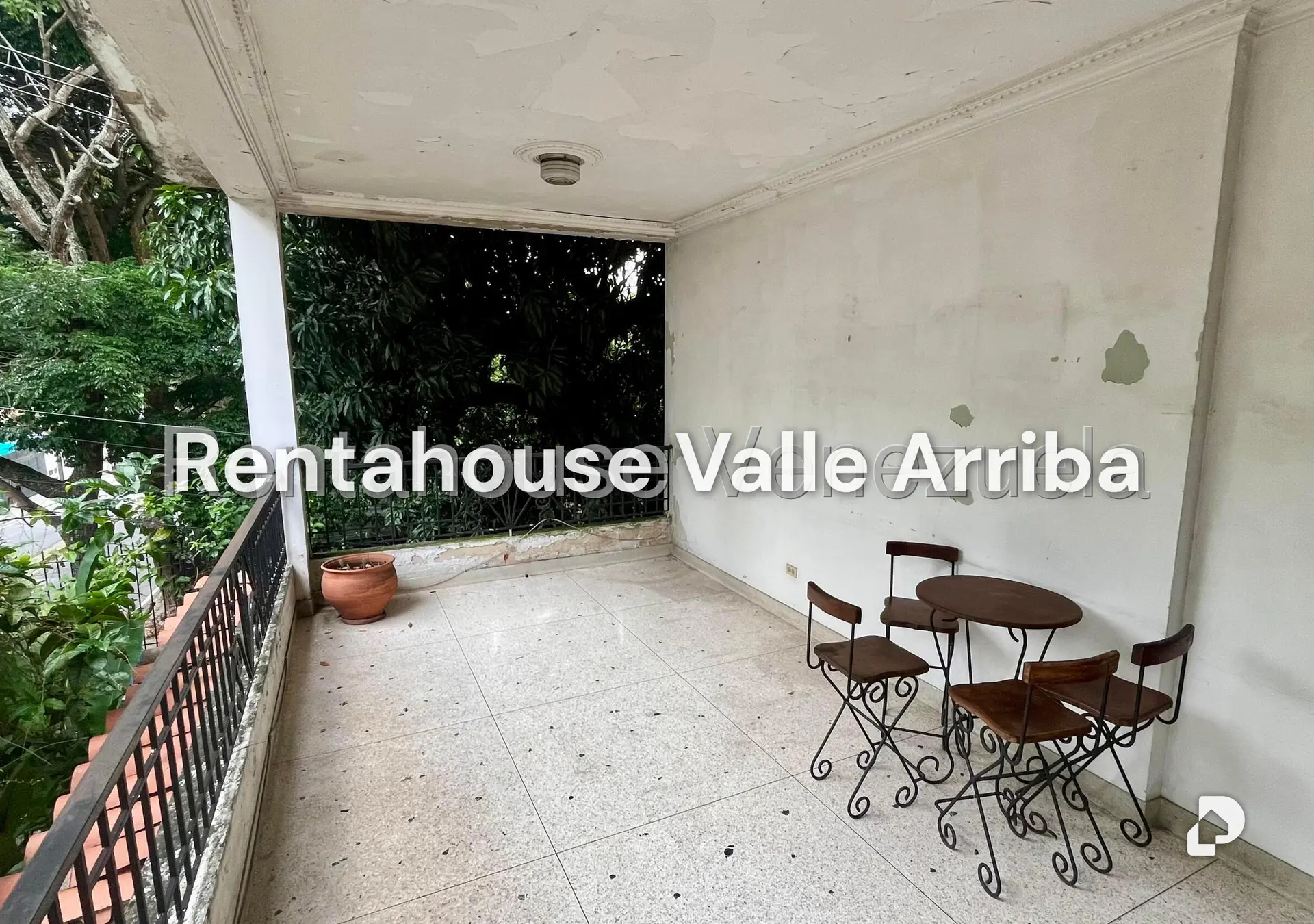 Casa en Alta Florida, Caracas – 21