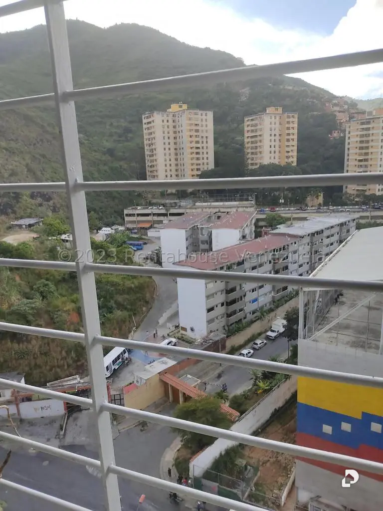Apartamento en El Paraíso, Caracas – 14