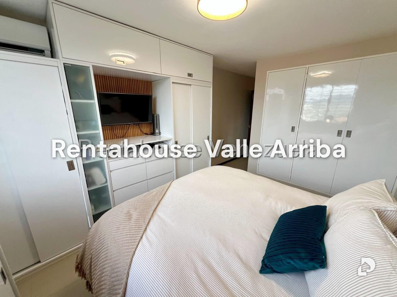 Apartment in Colinas de La Tahona, Caracas – 14