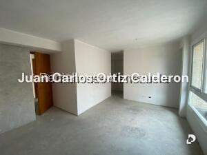 Apartamento en Lomas de Las Mercedes, Caracas – 27