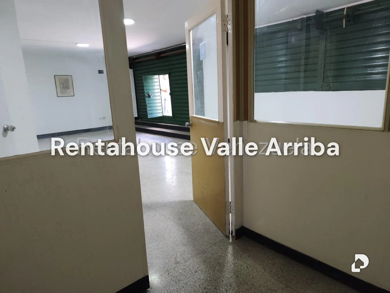 Local comercial en Montecristo, Caracas – 14