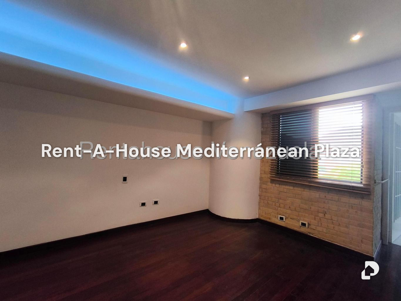 Apartamento en Las Chimeneas, Valencia – 28