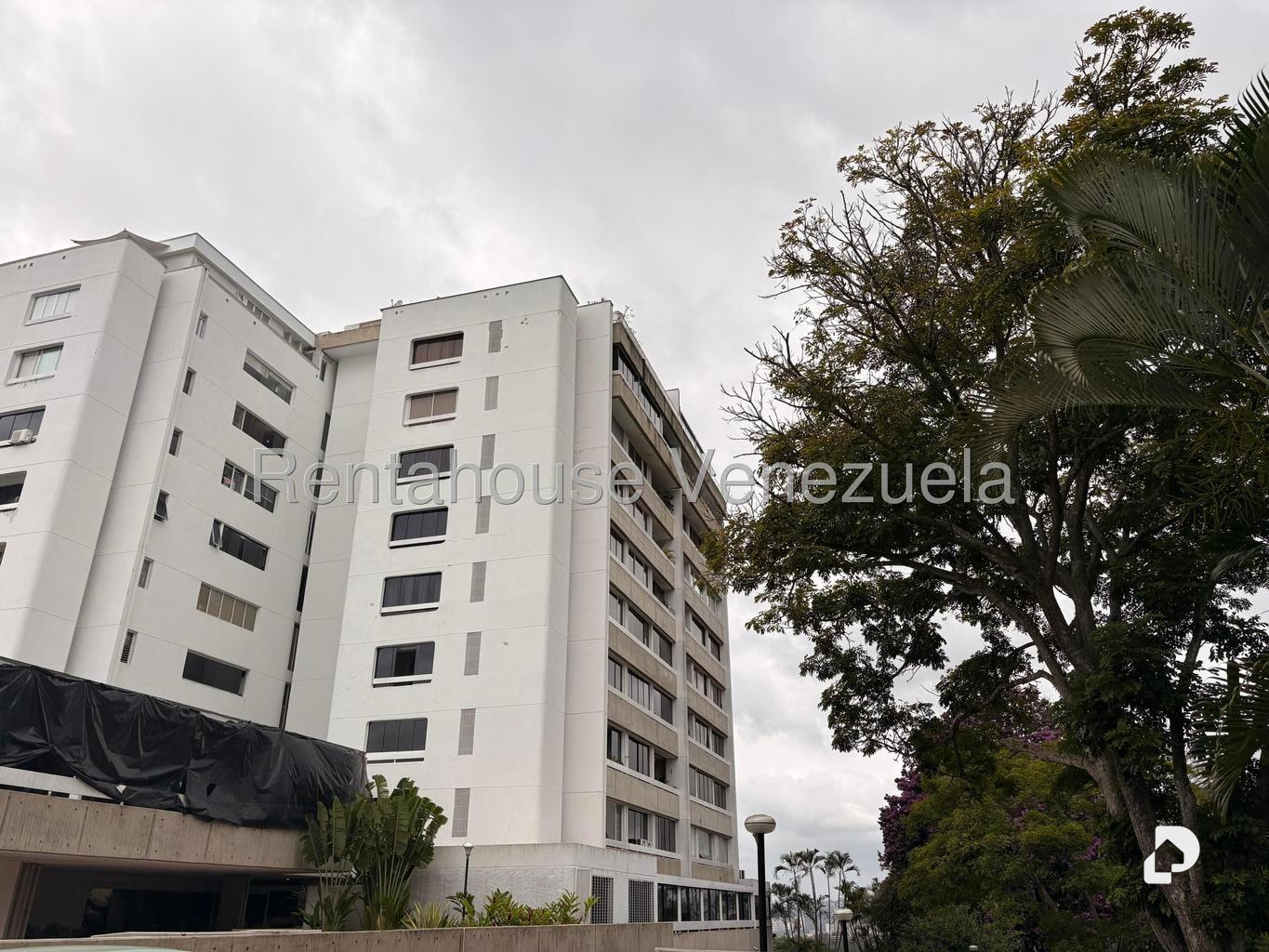 Apartamento en Lomas de San Román, Caracas – 2