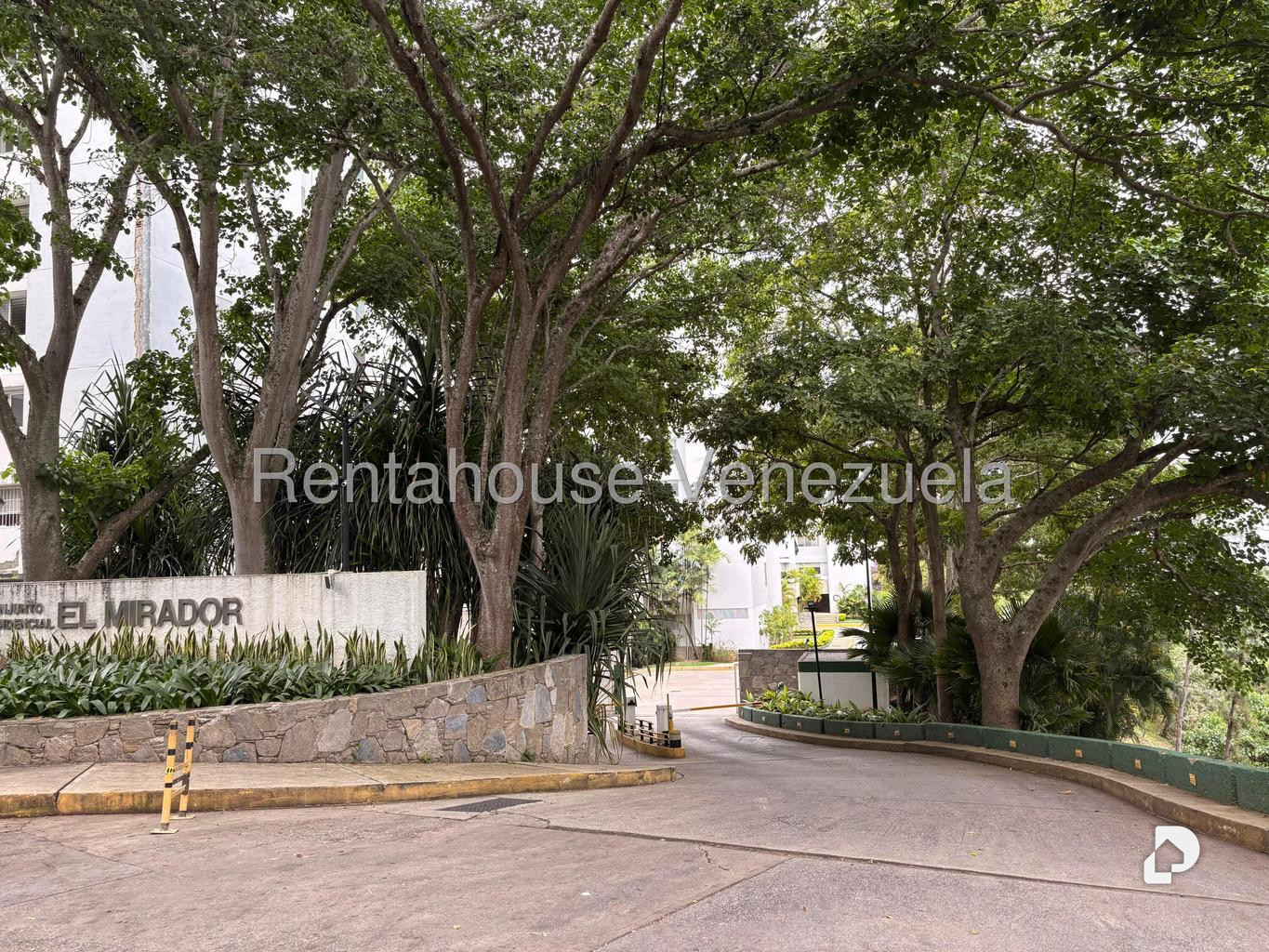 Apartamento en Lomas de San Román, Caracas – 1