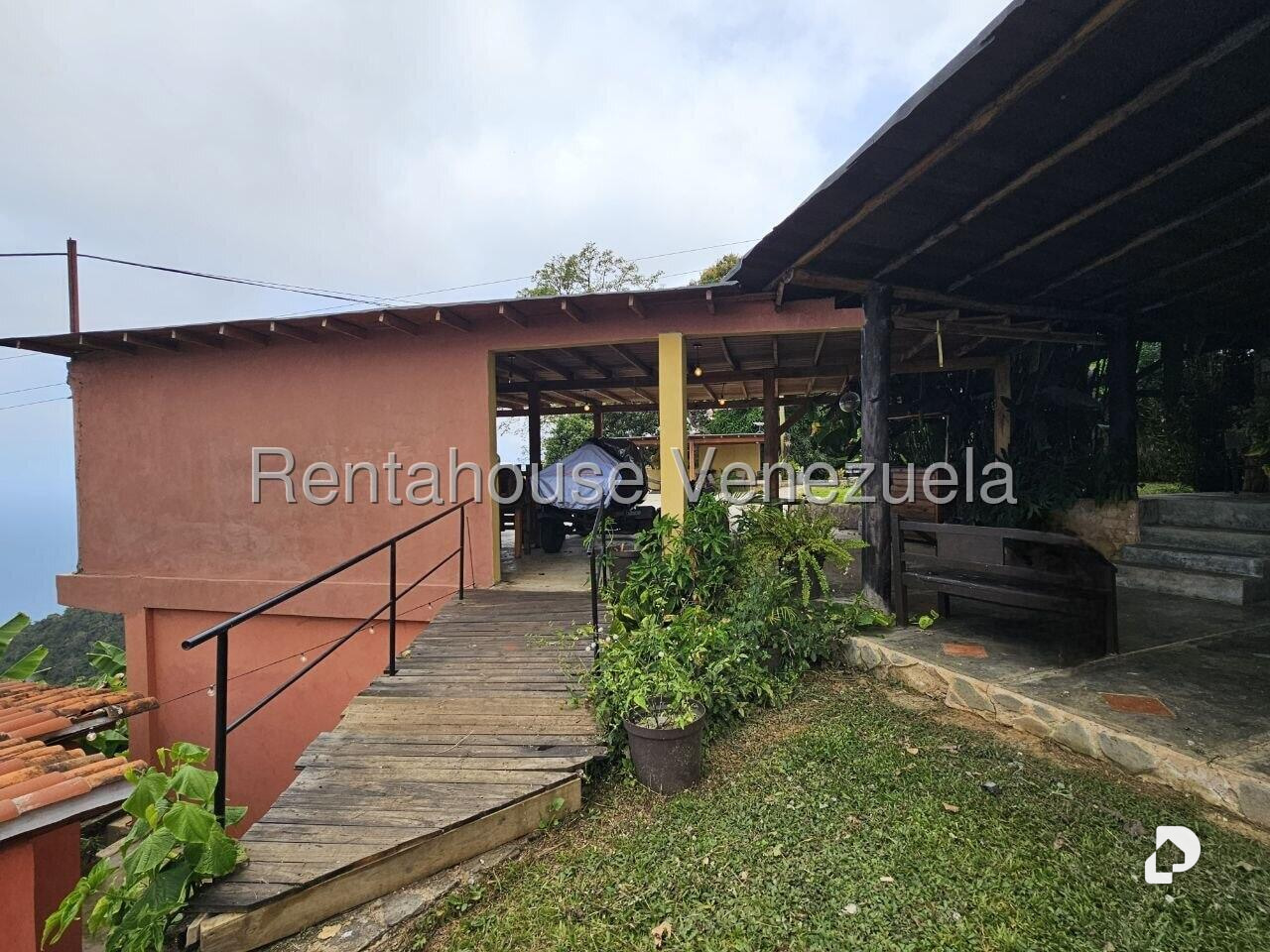 Casa en Galipan, Caracas – 30