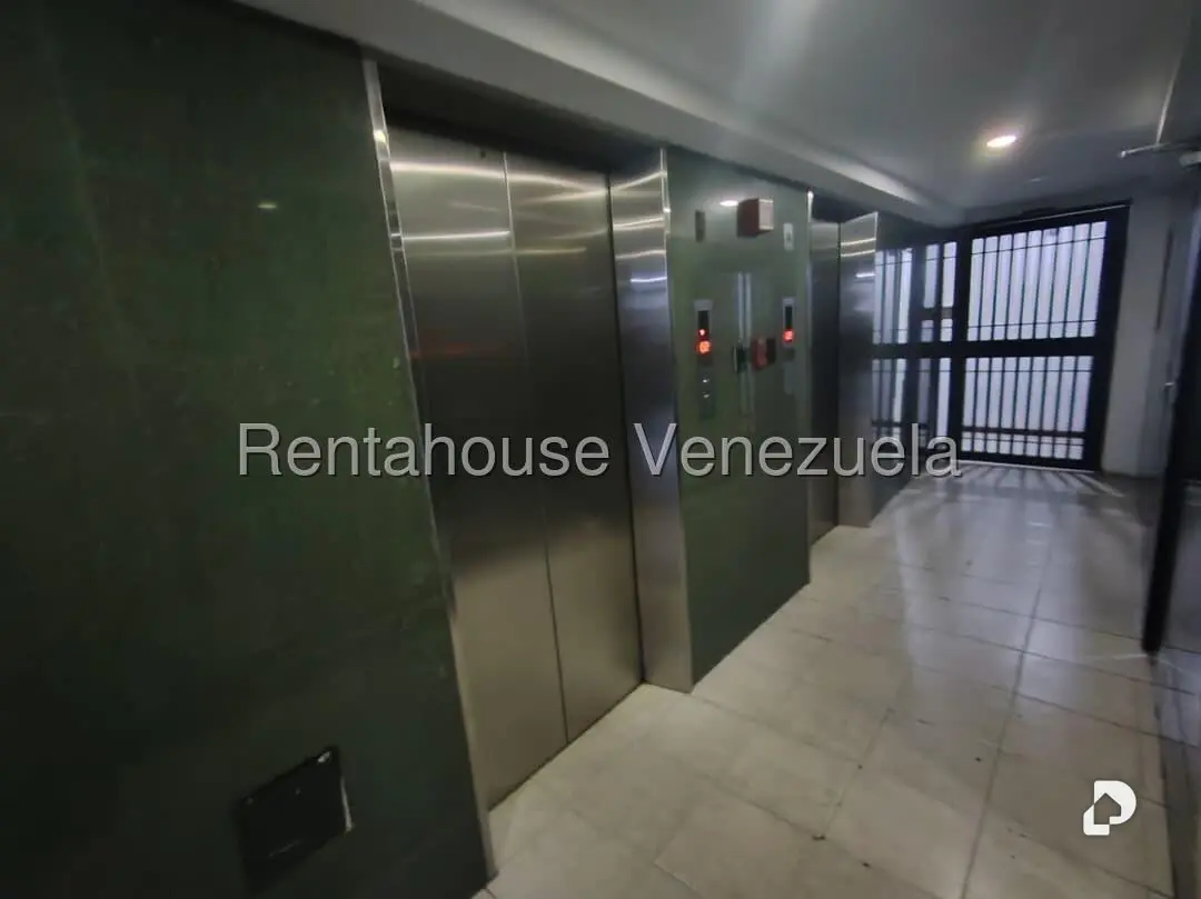 Apartamento en El Paraíso, Caracas – 28