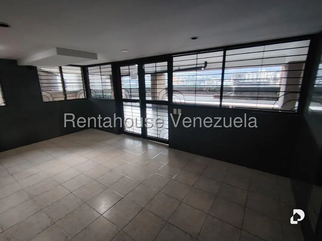 Apartamento en El Paraíso, Caracas – 25