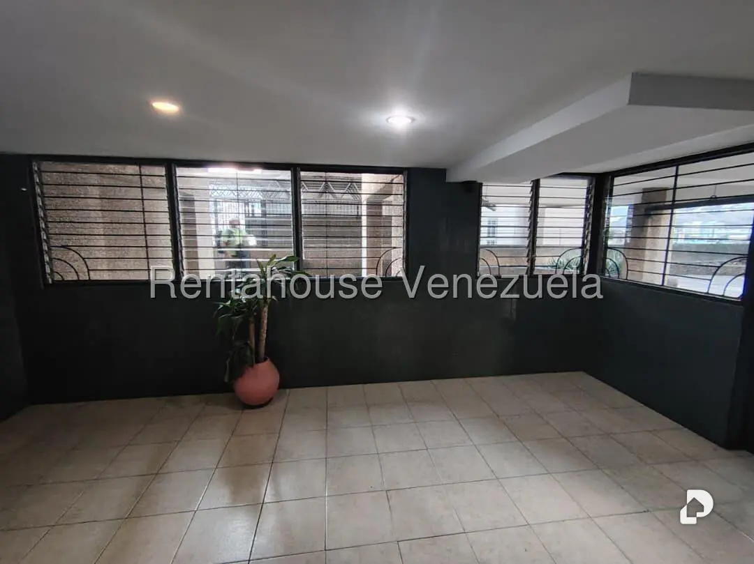 Apartamento en El Paraíso, Caracas – 26
