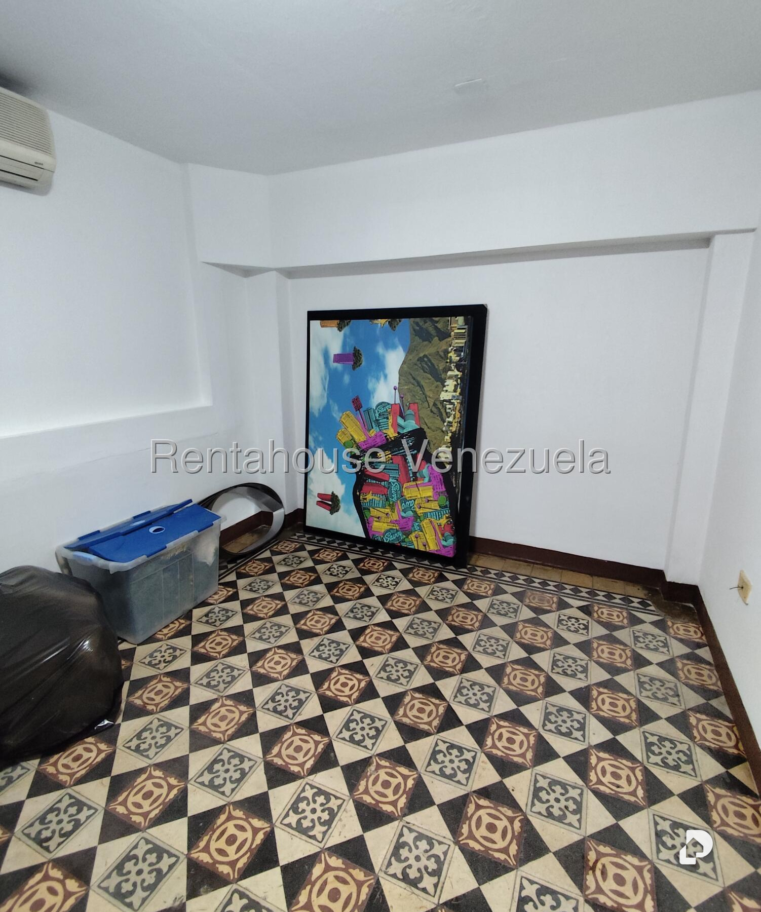 Local comercial en Parroquia Catedral, Caracas – 29