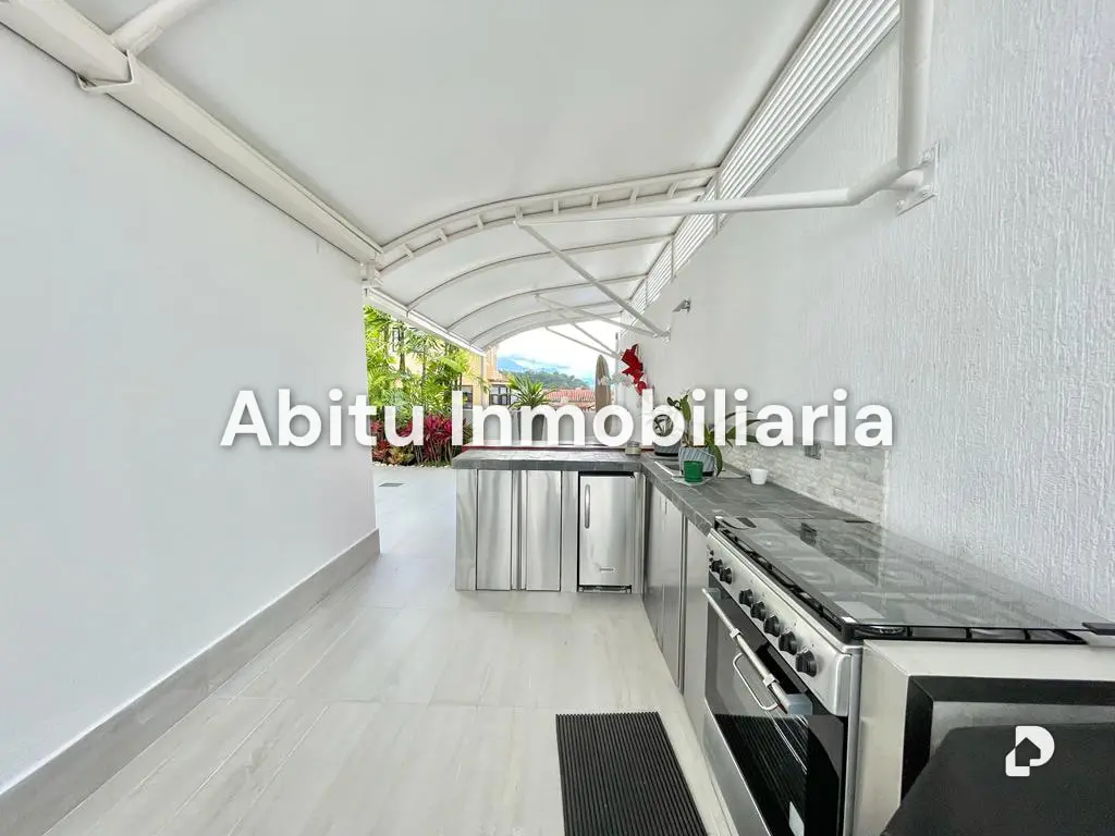 Casa en Los Samanes, Caracas – 6