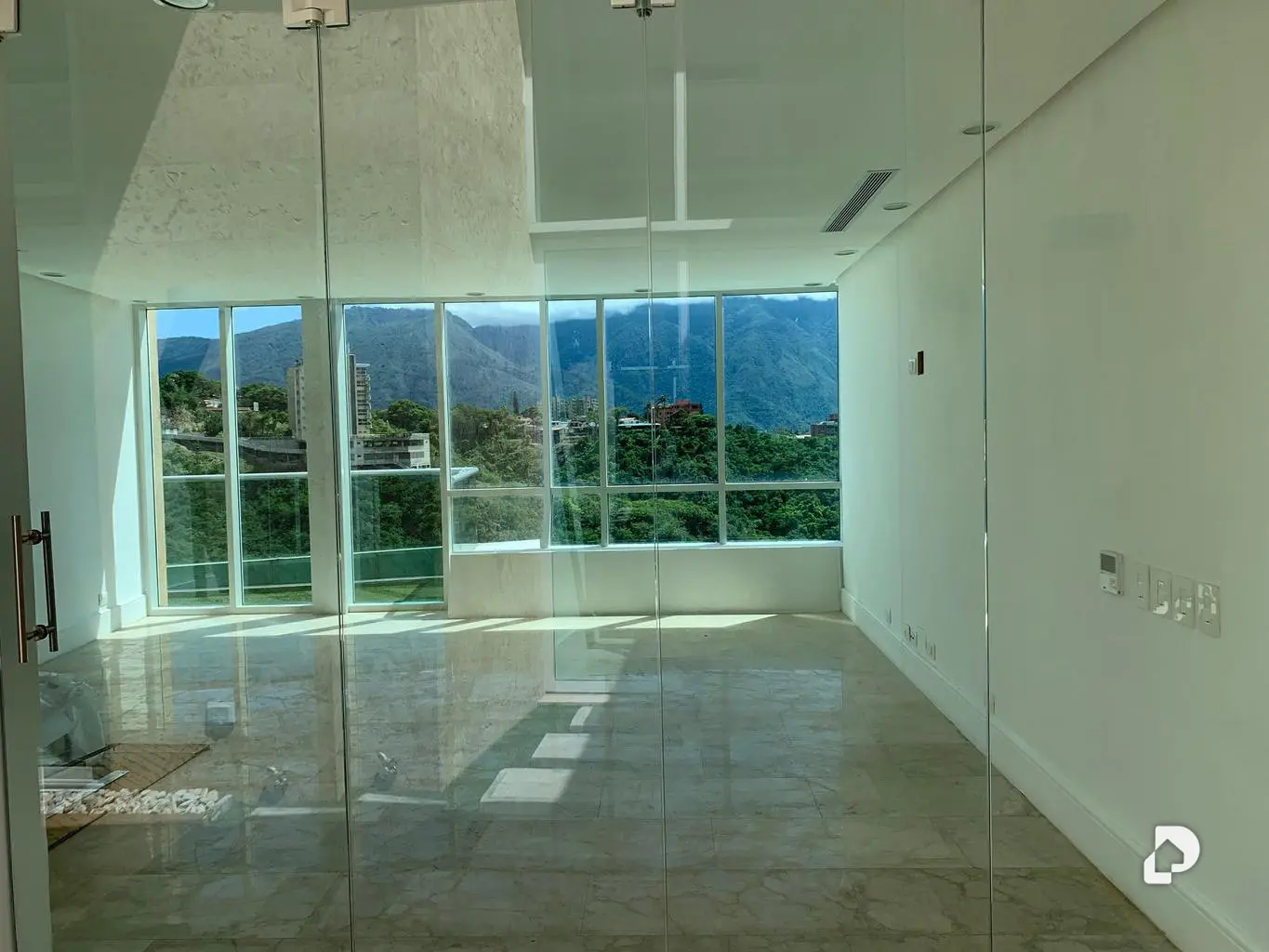 Apartment in Mirador de Los Campitos I, Caracas – 27