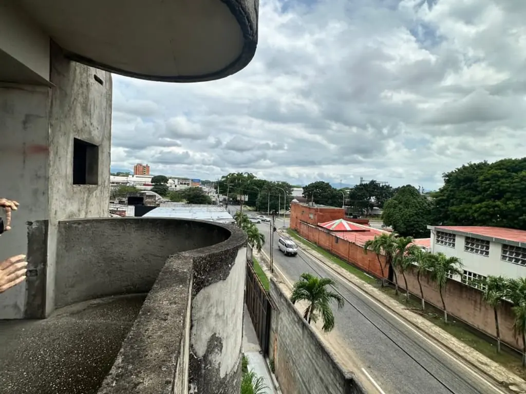 Edificio en Araure - 1