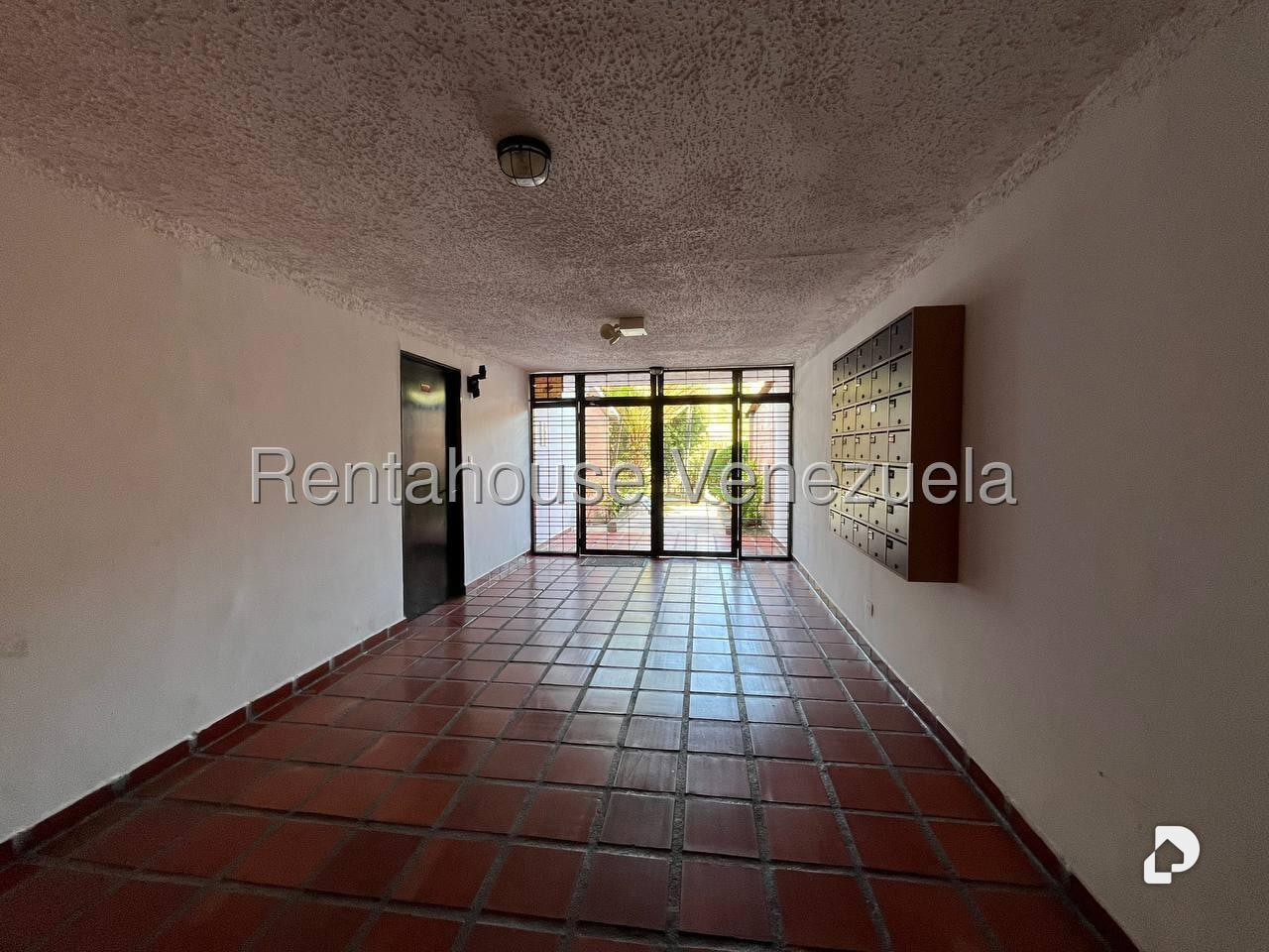 Apartamento en Terrazas de Guaicoco, Caracas – 3