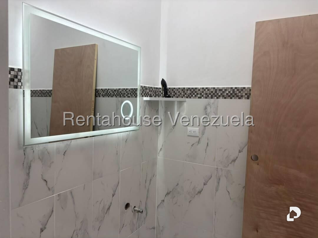 Casa en La Boyera, Caracas – 8