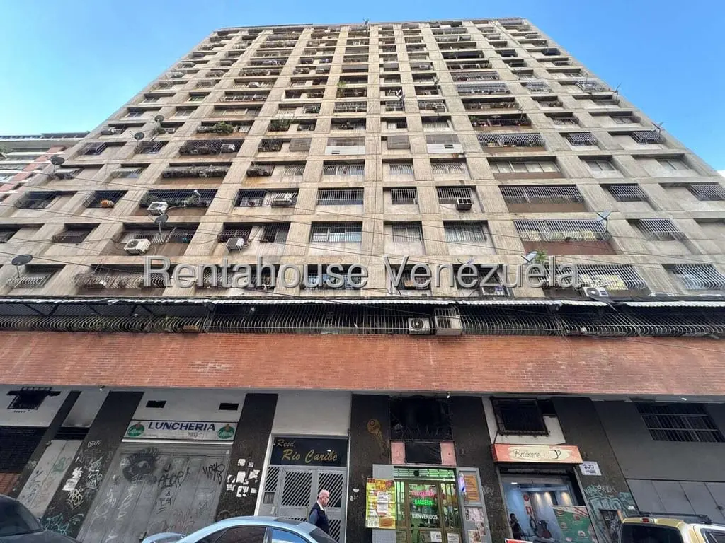 Apartment in Parroquia La Candelaria, Caracas - 1