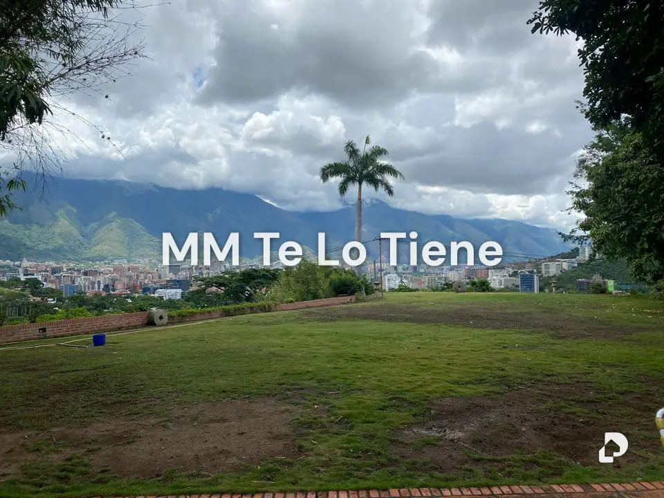 Terreno en Valle Arriba, Caracas – 1
