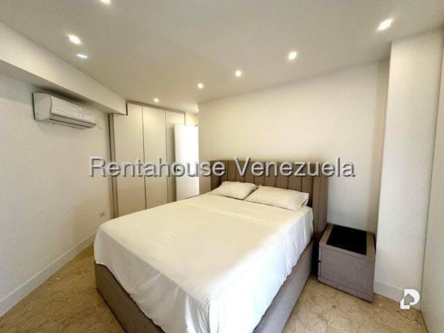 Apartamento en El Rosal, Caracas – 12