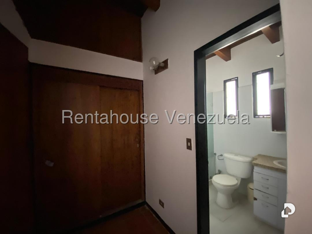 Casa en Prados del Este, Caracas – 20