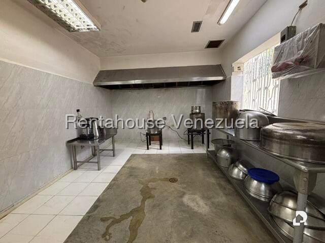 Commercial space in La Florida, Caracas – 25