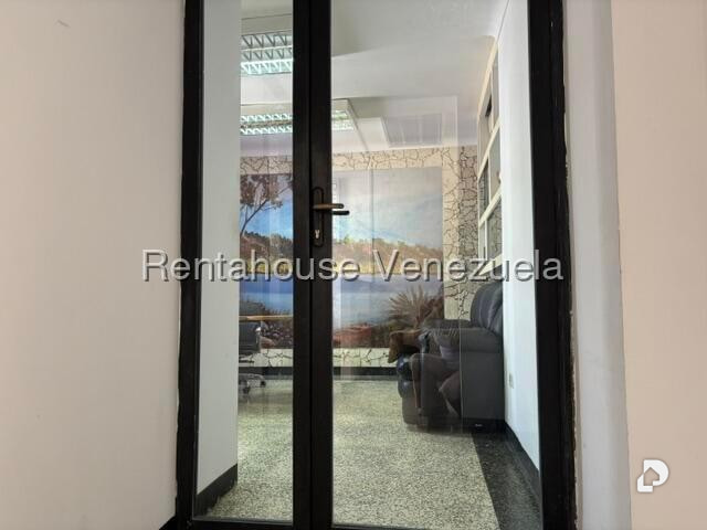 Commercial space in La Florida, Caracas – 8