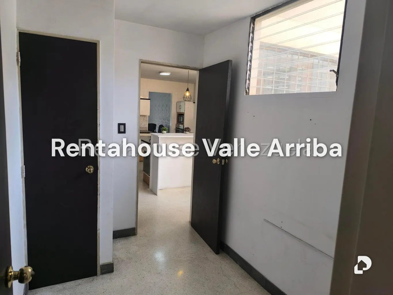 Apartamento en La Florida, Caracas – 16