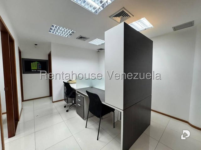 Oficina en Colinas de Bello Monte, Caracas – 2