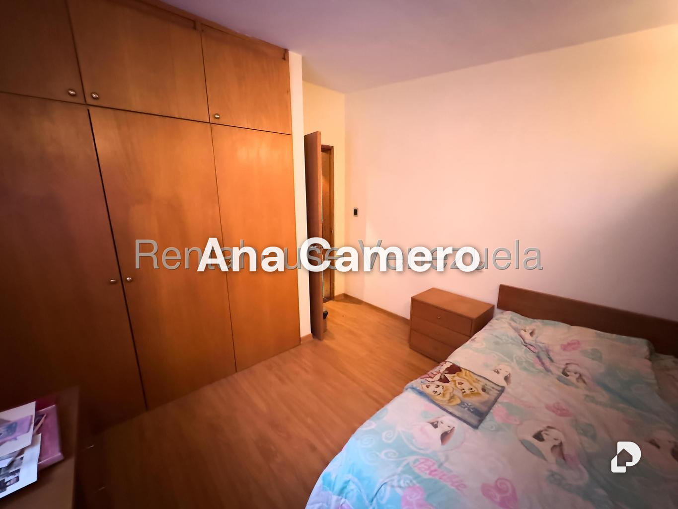 Casa en Santa Rosa de Lima, Caracas – 16