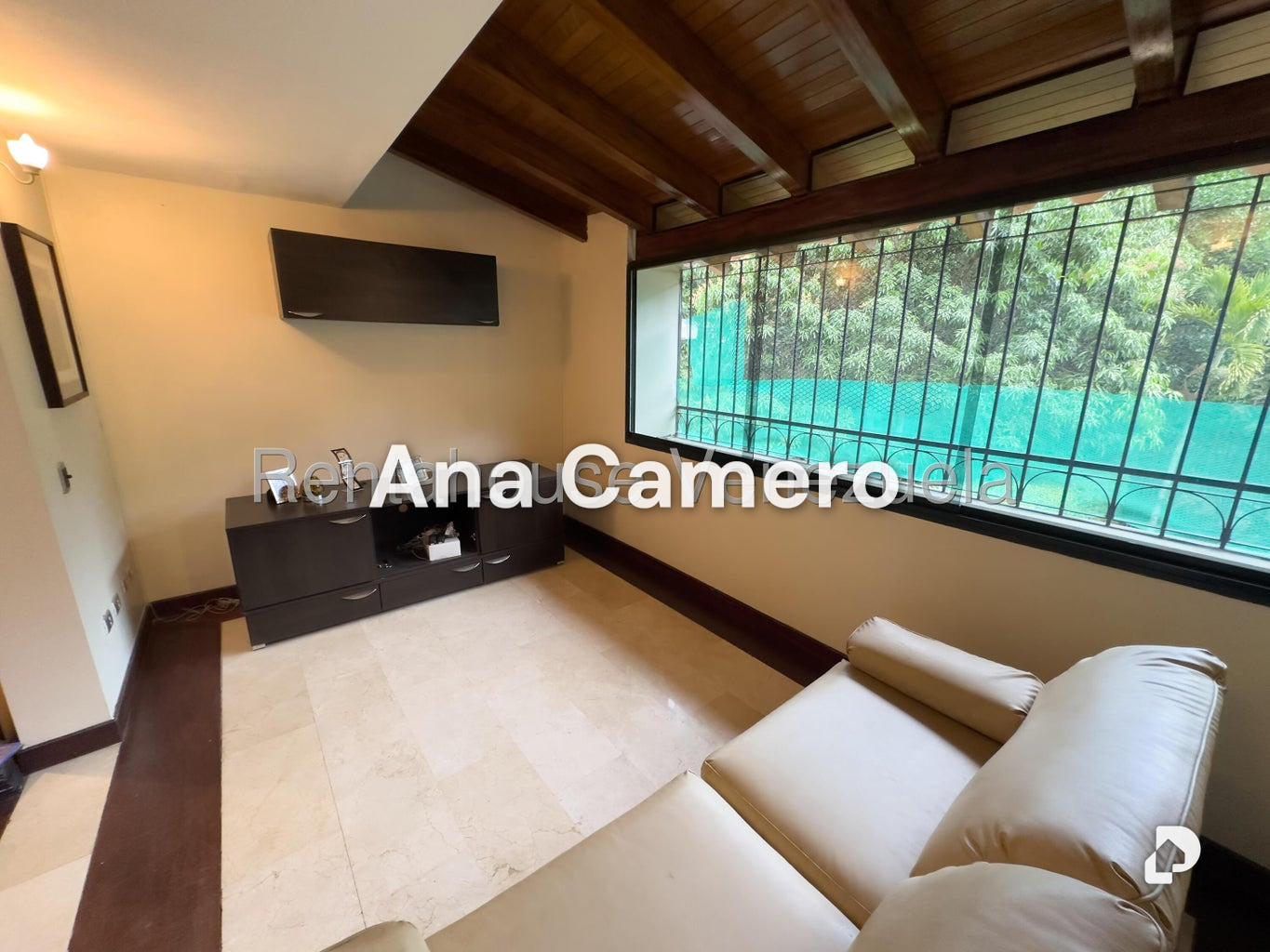 Casa en Santa Rosa de Lima, Caracas – 6