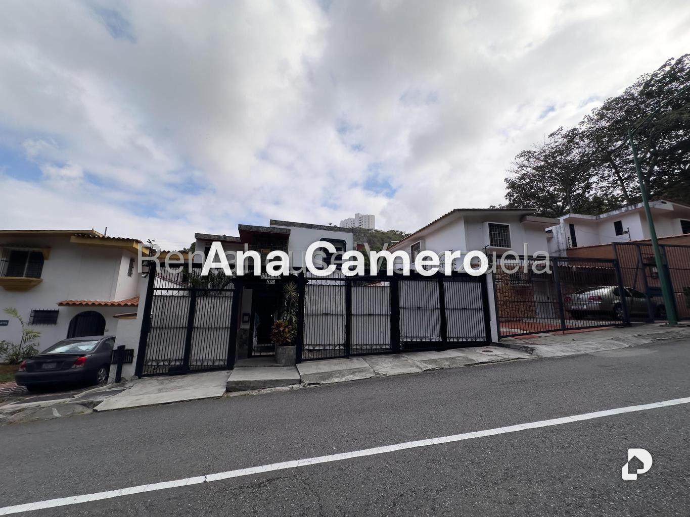 Casa en Santa Rosa de Lima, Caracas – 28