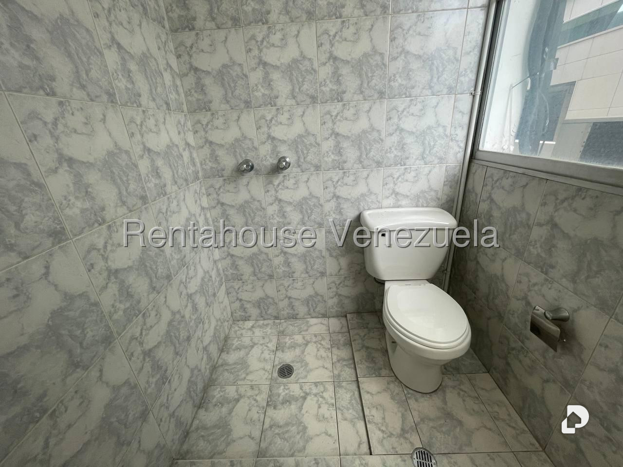 Oficina en El Rosal, Caracas – 8