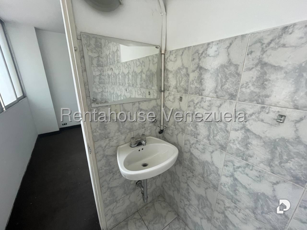 Oficina en El Rosal, Caracas – 9