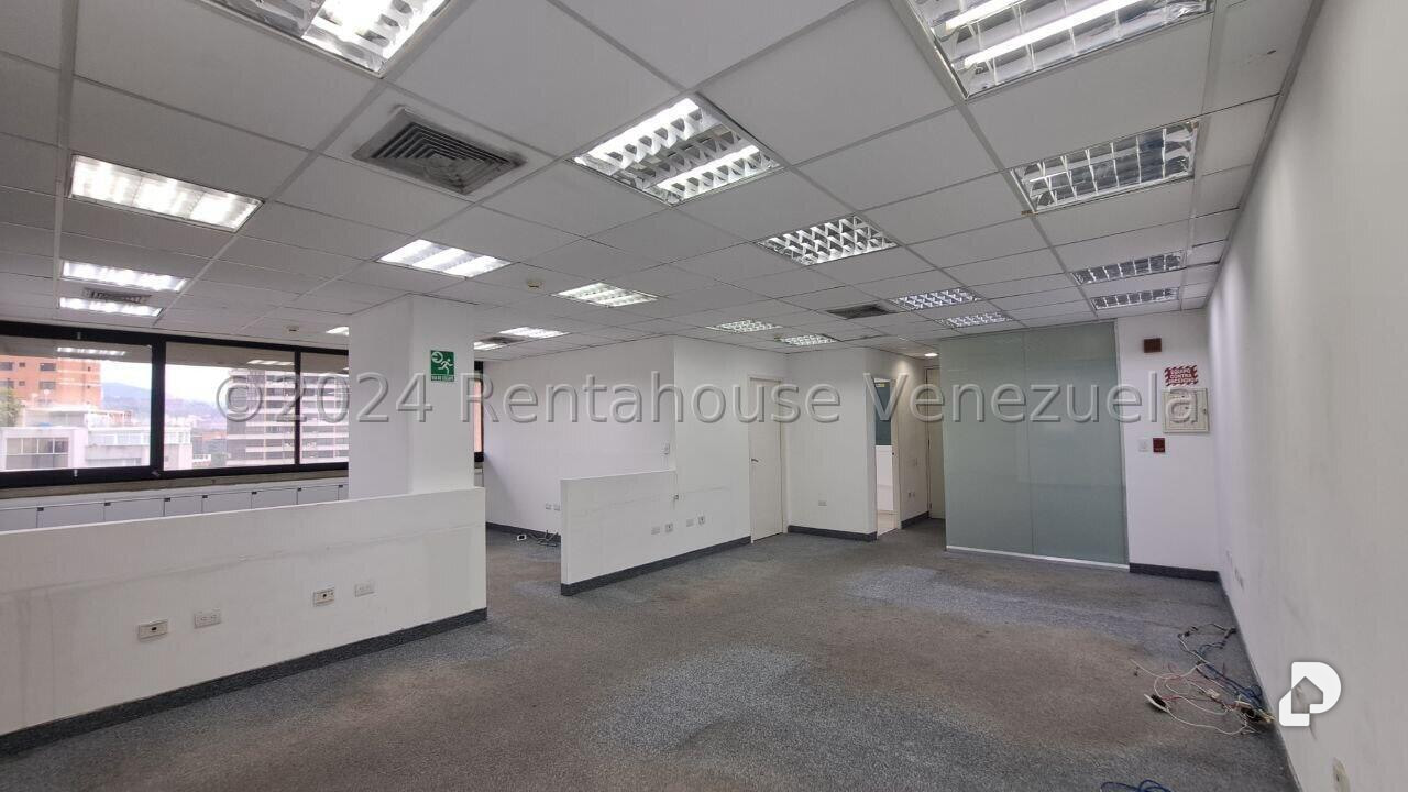 Oficina en El Rosal, Caracas – 17
