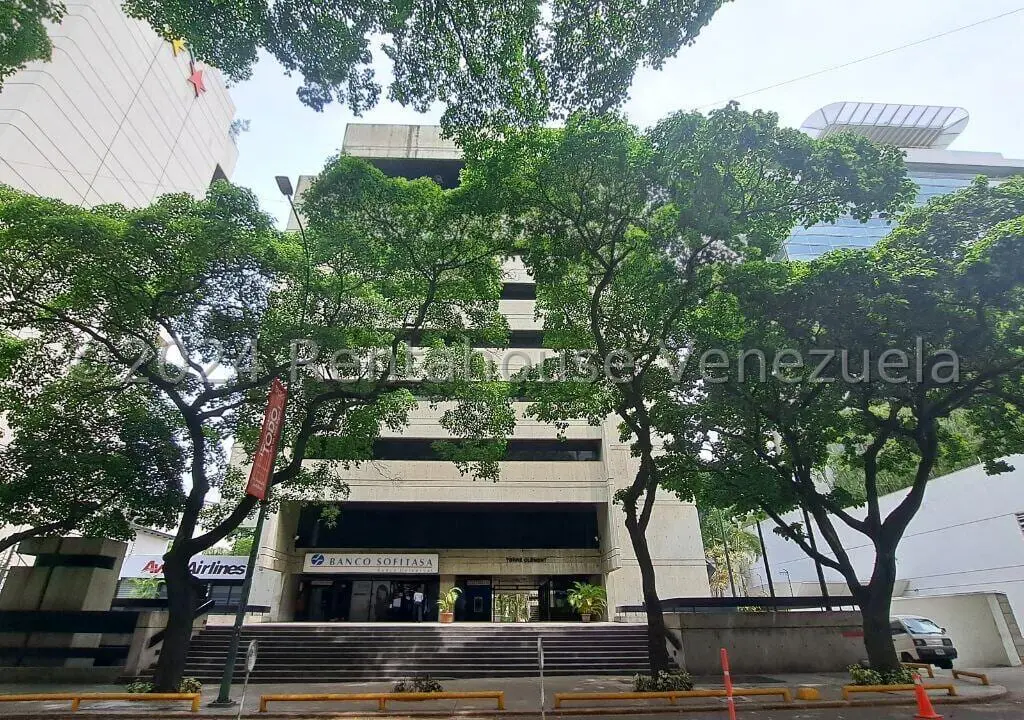 Oficina en El Rosal, Caracas - 1