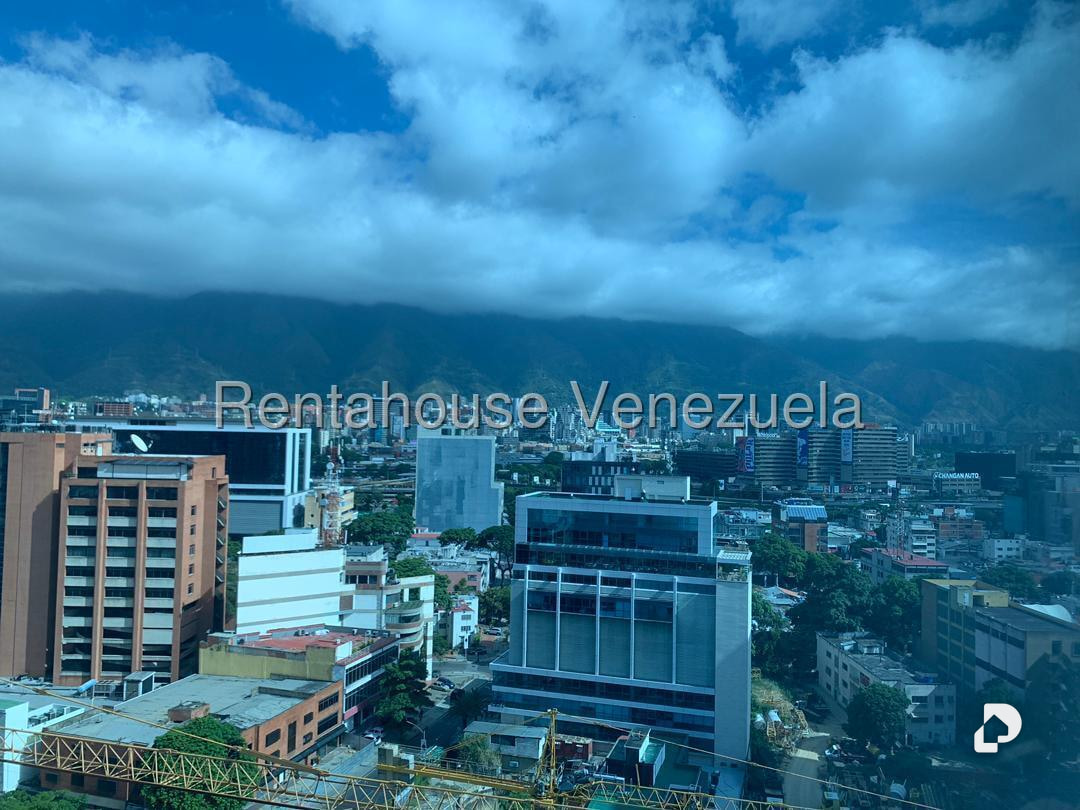 Oficina en Las Mercedes, Caracas – 11