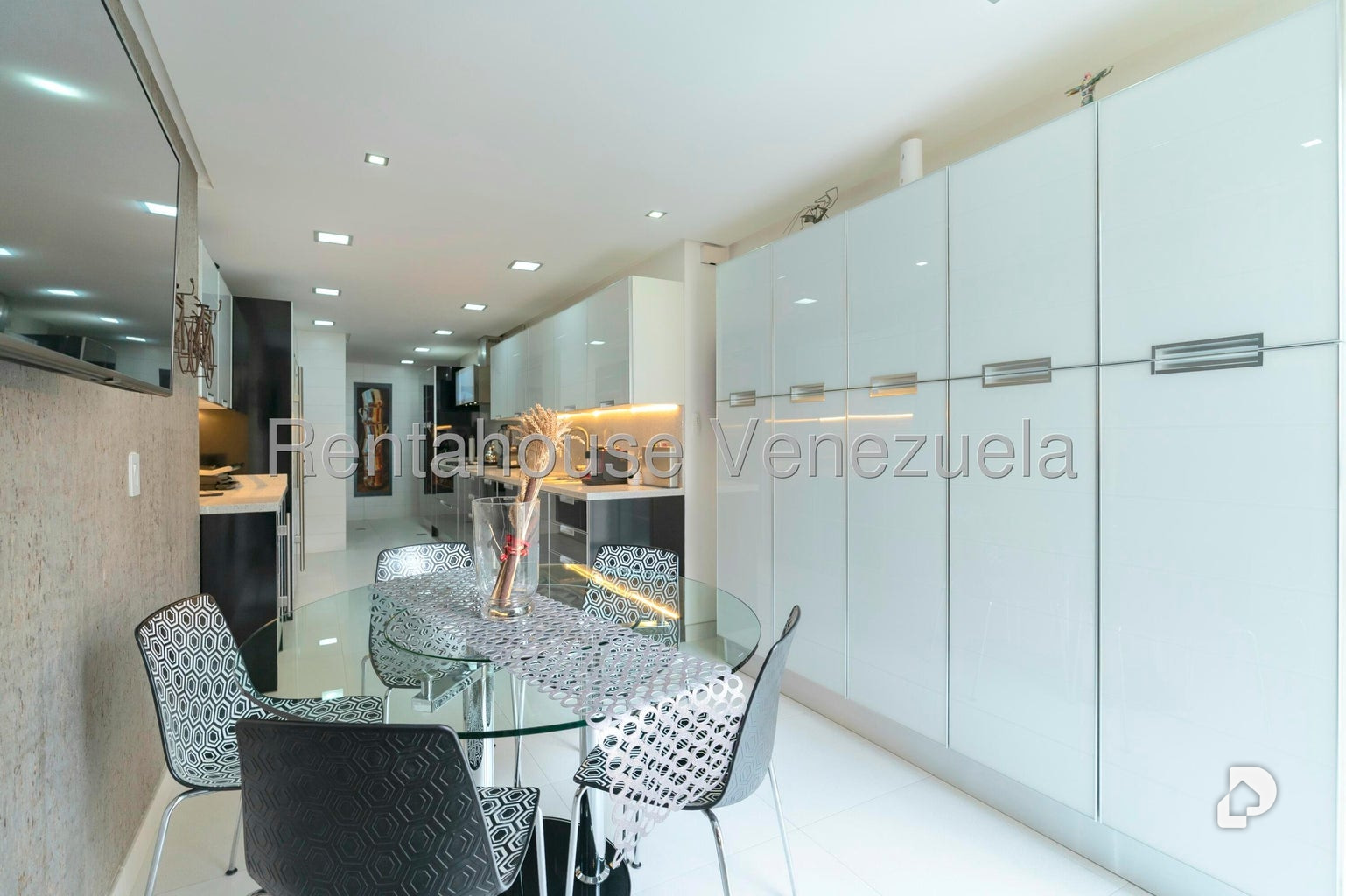 Apartamento en Lomas de Las Mercedes, Caracas – 19