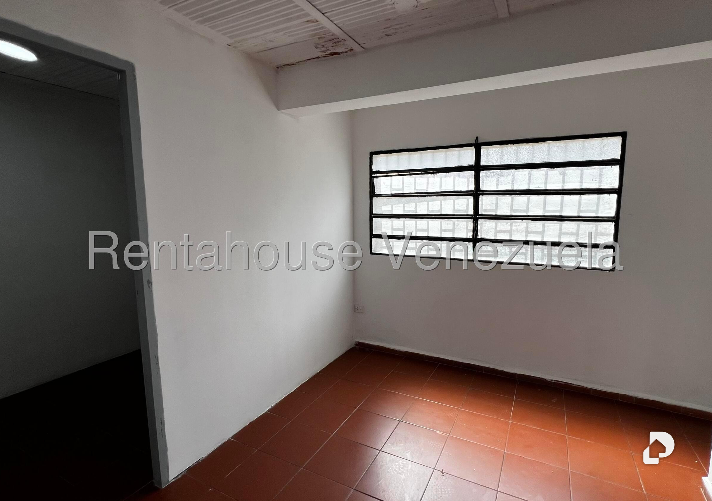 Local comercial en El Placer, Caracas – 9