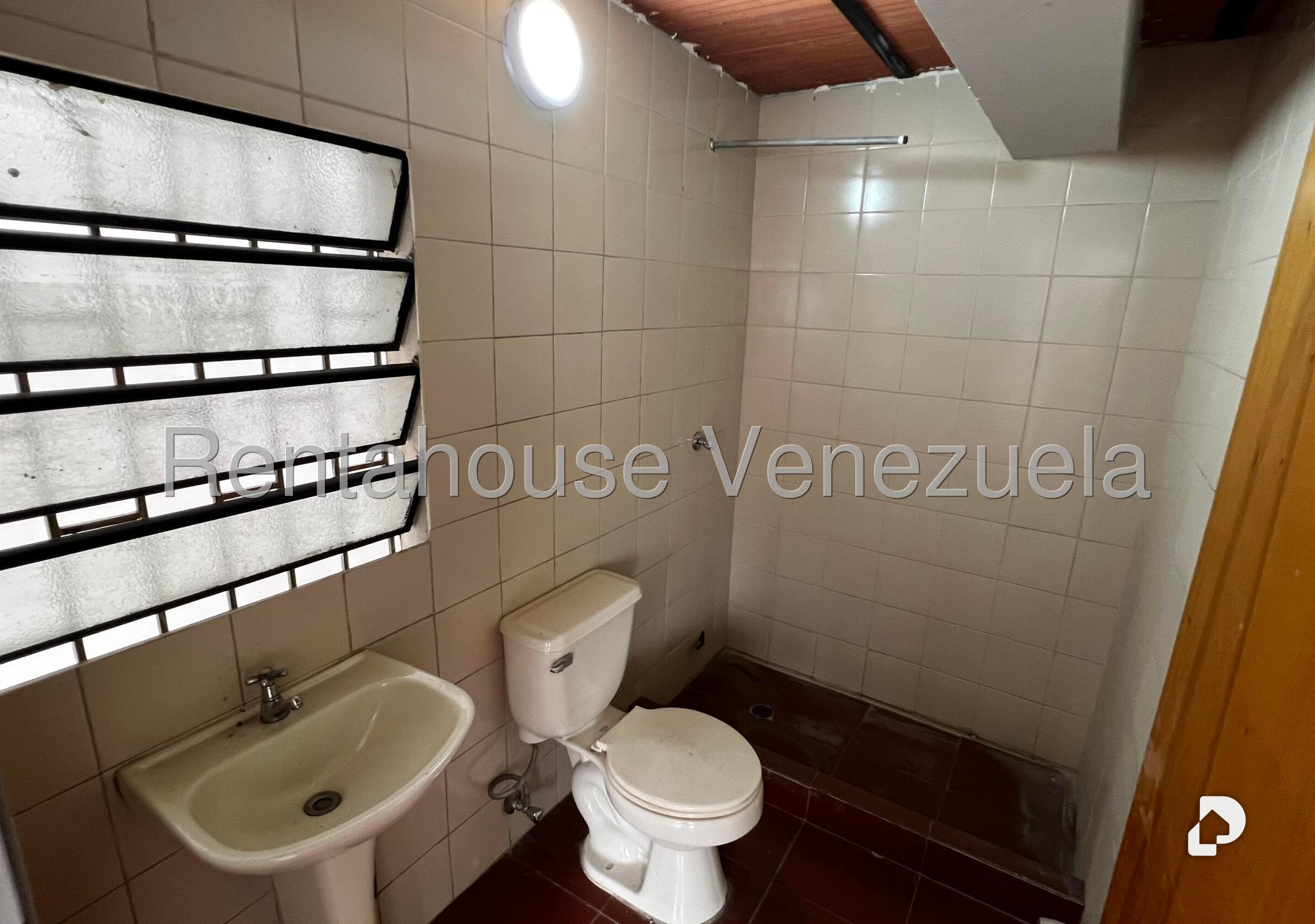Local comercial en El Placer, Caracas – 6