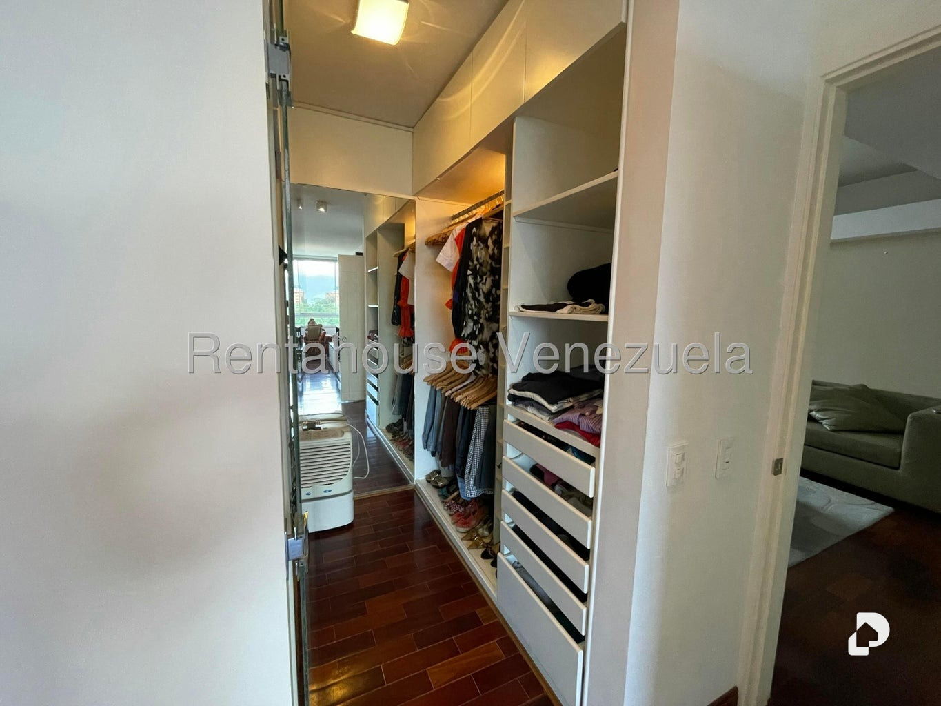 Apartamento en Mirador de Los Campitos, Caracas – 38