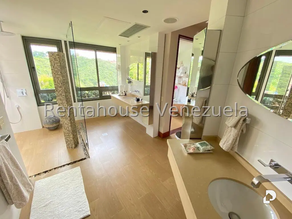 Casa en Mirador de Los Campitos I, Caracas – 25