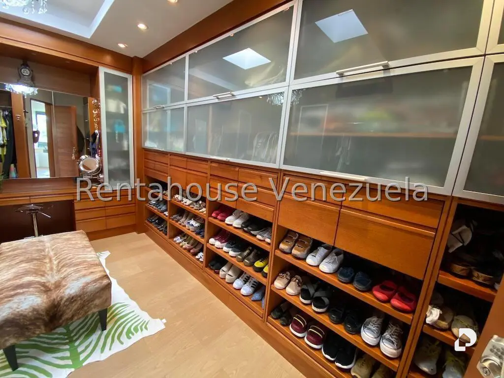 Casa en Mirador de Los Campitos I, Caracas – 23