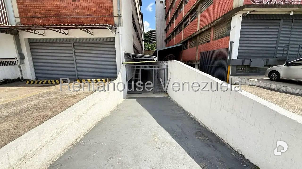 Edificio en Los Ruices, Caracas