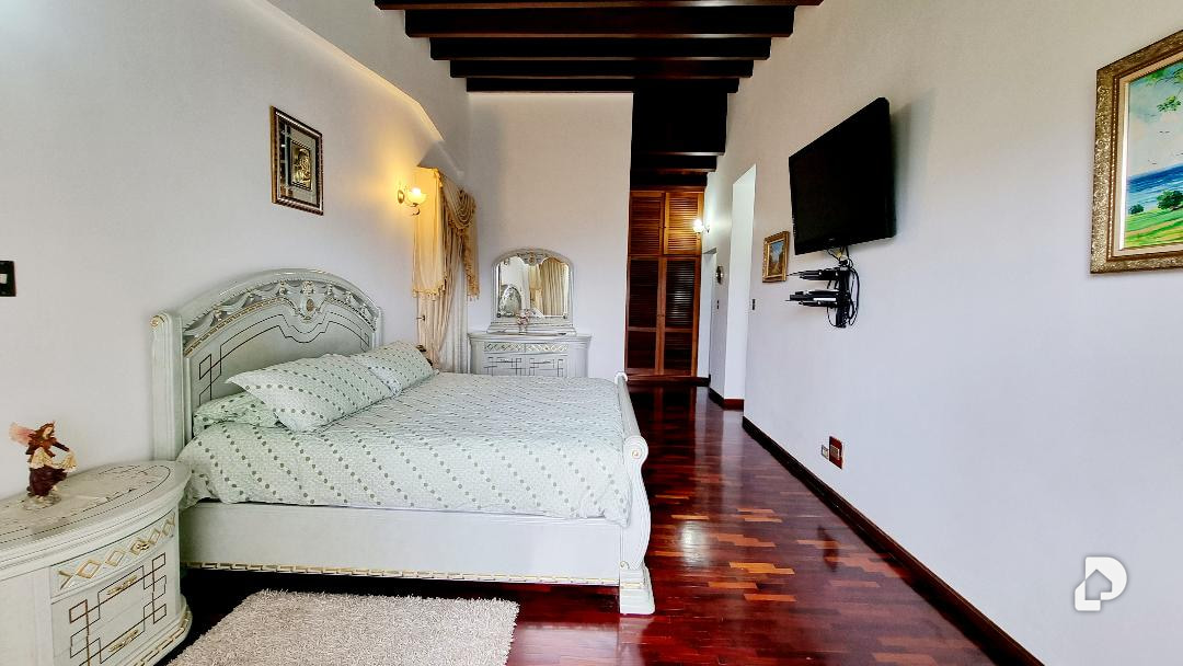 House in La Lagunita, Caracas – 15