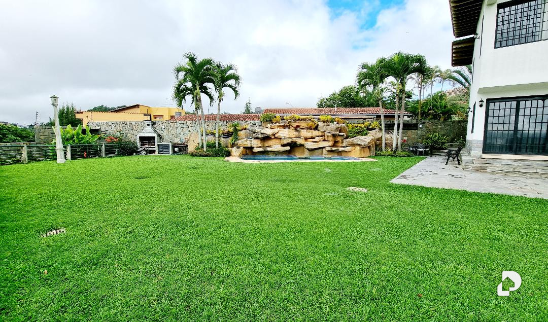 House in La Lagunita, Caracas – 27