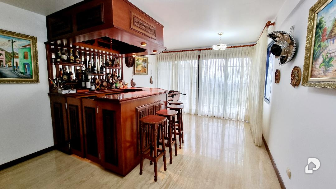 House in La Lagunita, Caracas – 14