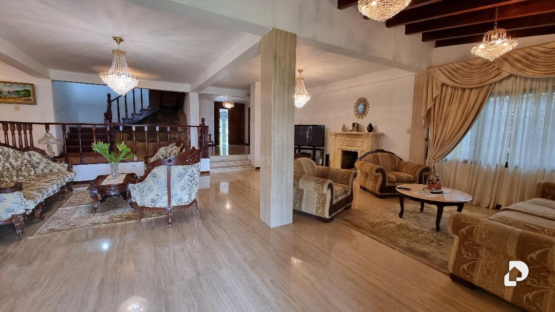 House in La Lagunita, Caracas – 9