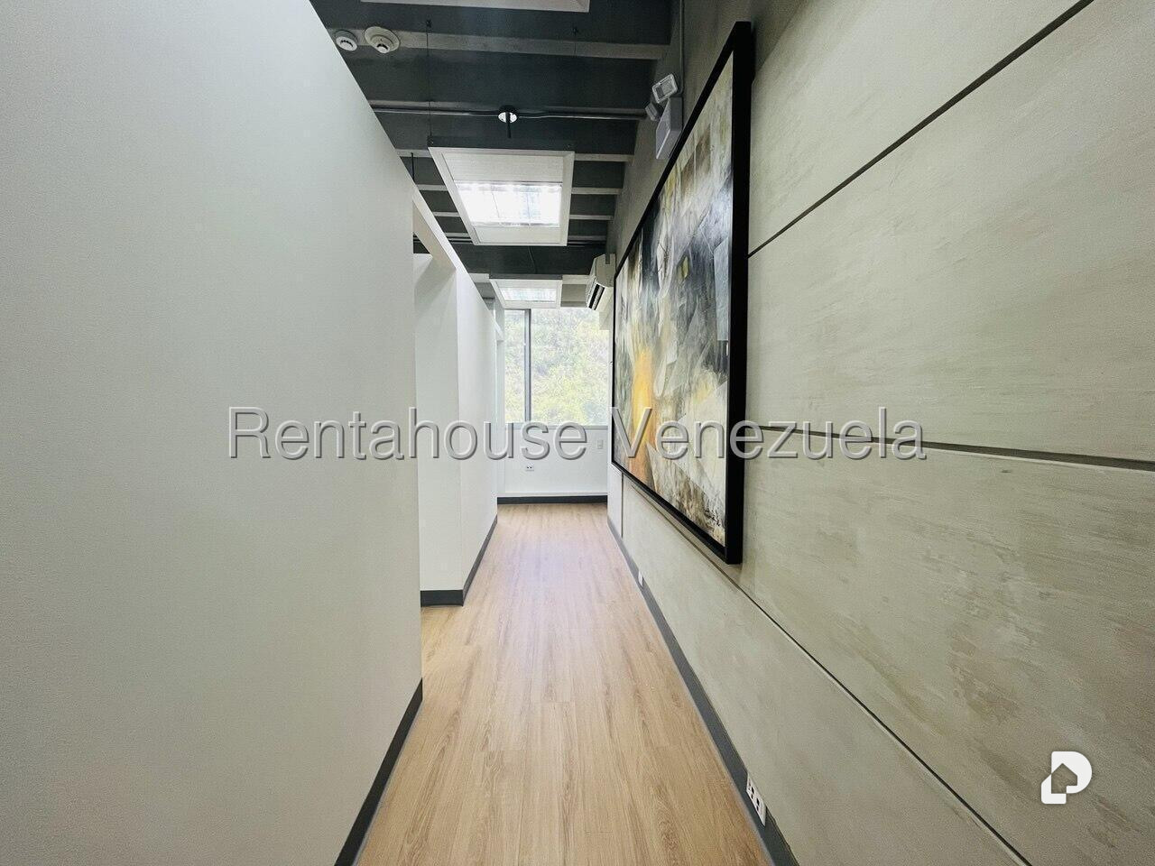 Local comercial en Macaracuay, Caracas – 15