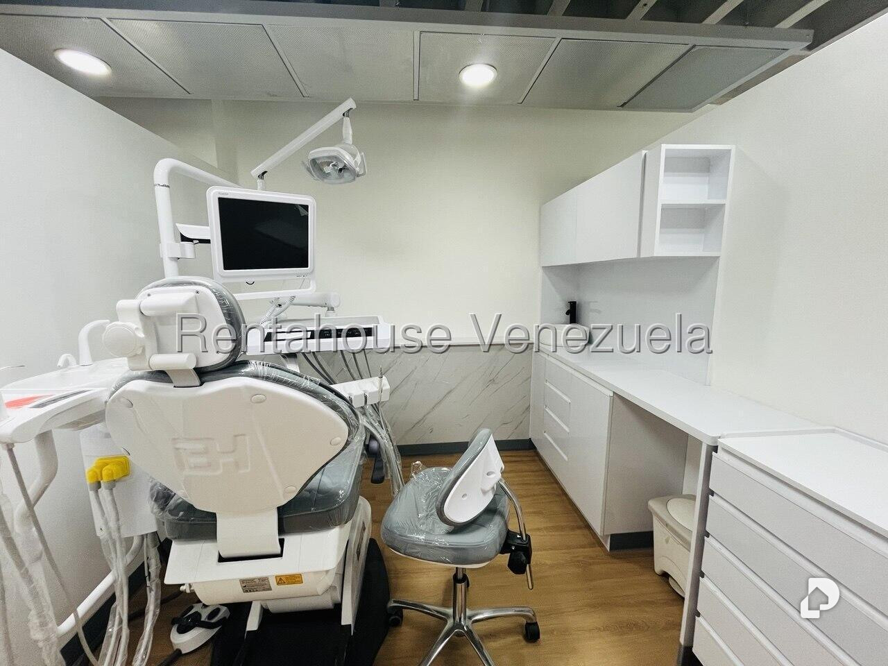 Local comercial en Macaracuay, Caracas – 23
