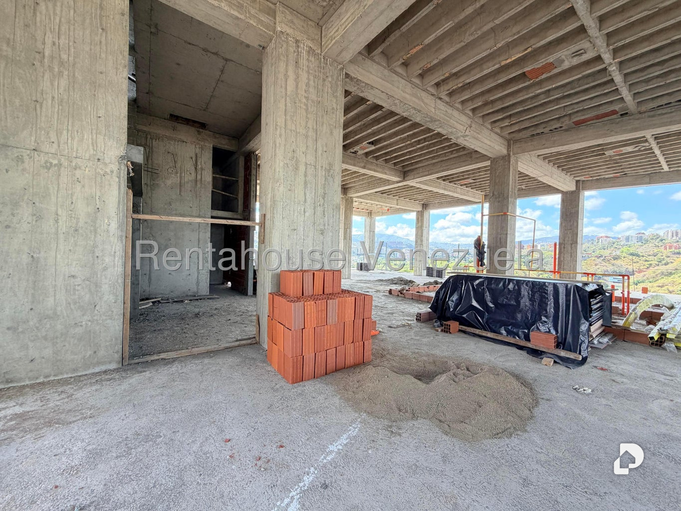 Oficina en Las Mercedes, Caracas – 7