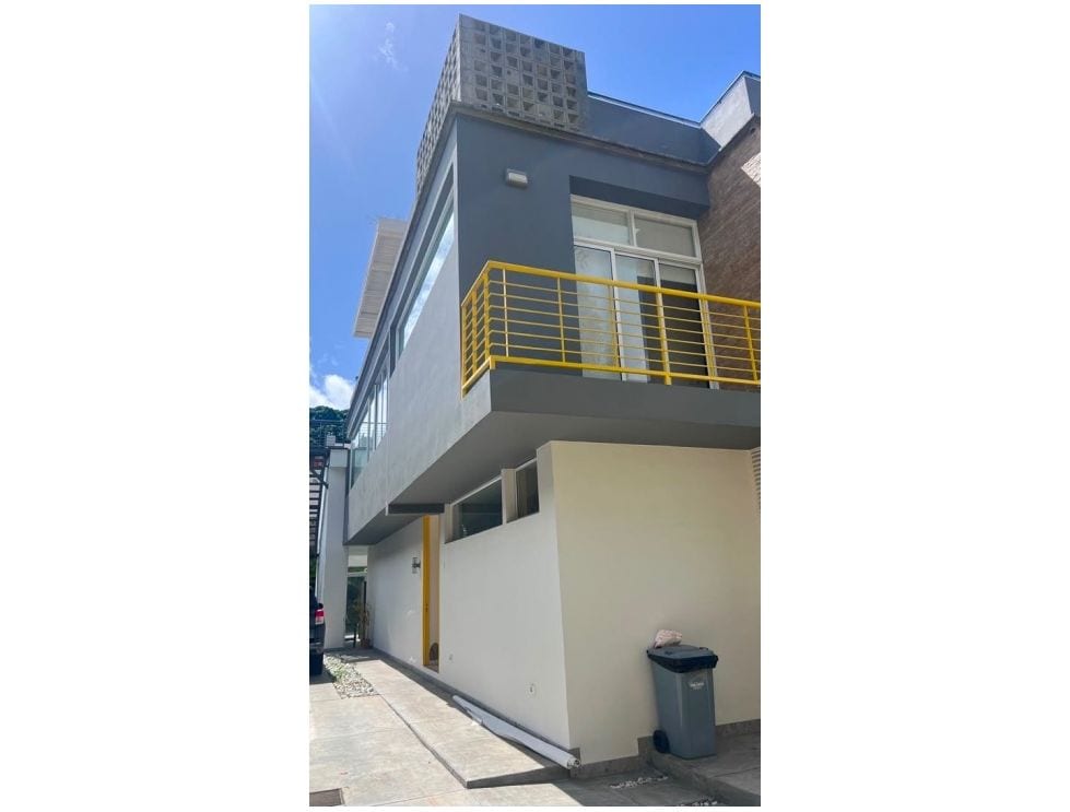 House in La Castellana, Caracas - 1