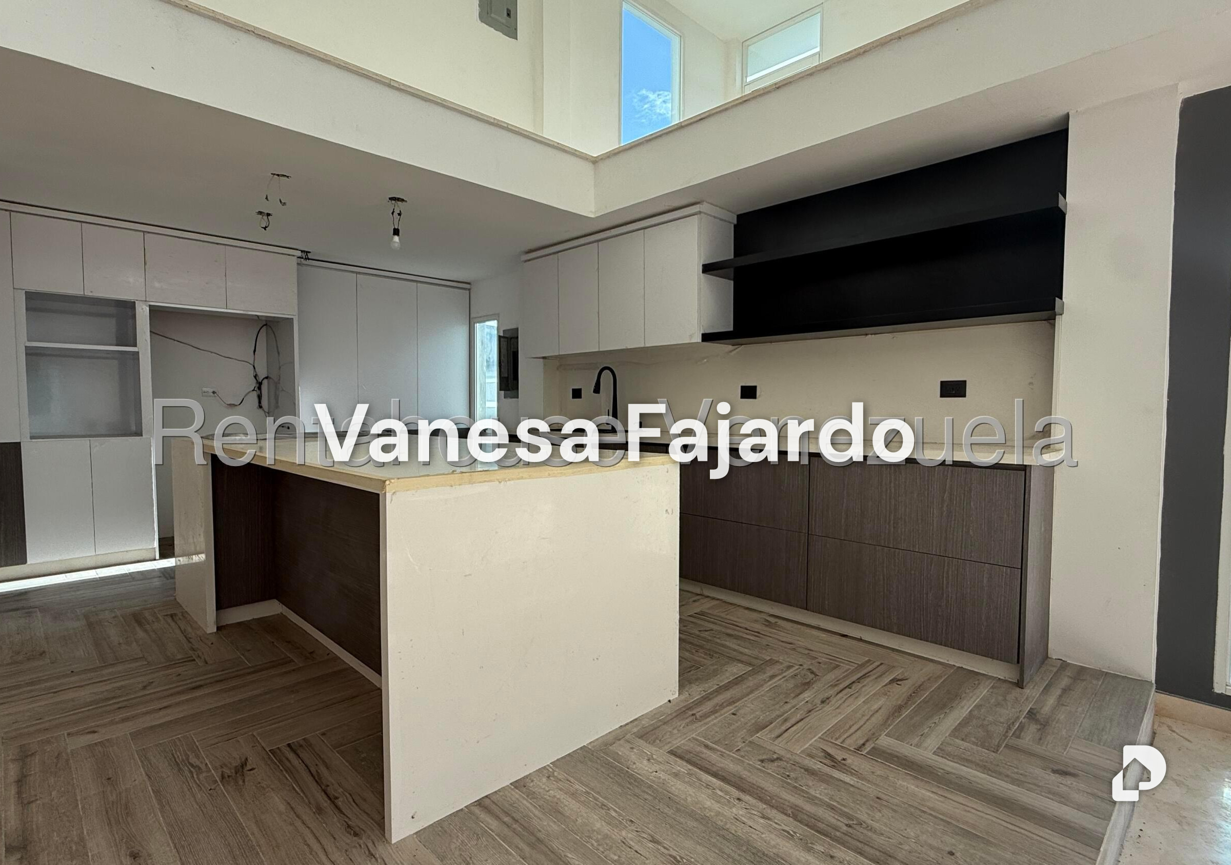 Casa en Parque el Retiro, San Antonio de Los Altos – 12